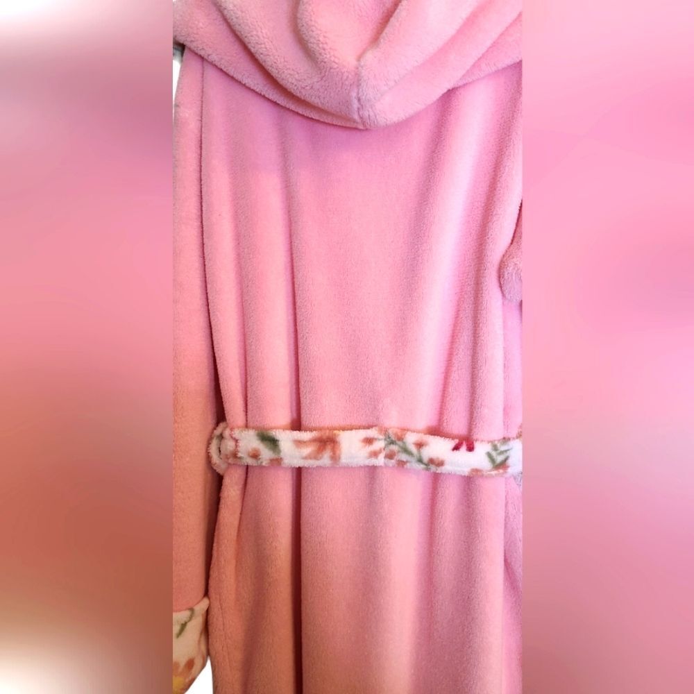 Lupilu Robe Soft Plush Pink With Floral Trim And Tie Belt Girls sz L/XL - Picture 4 of 11